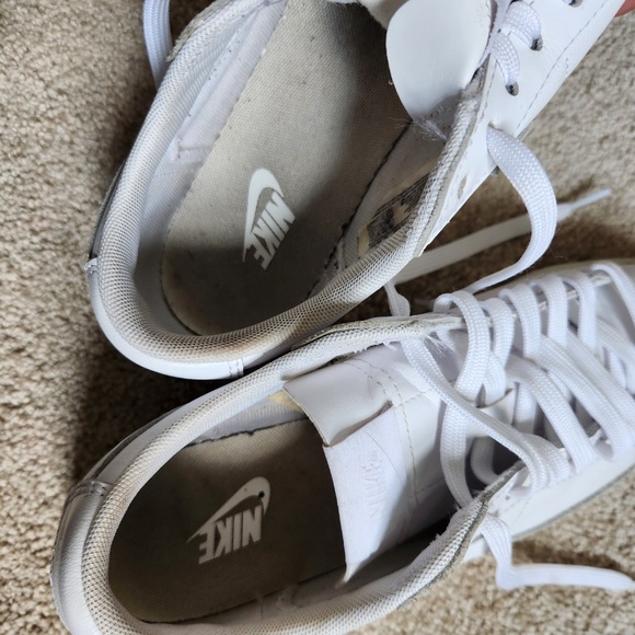 Nike Blazer Low LE Triple White 8.5 - Picture 10 of 12